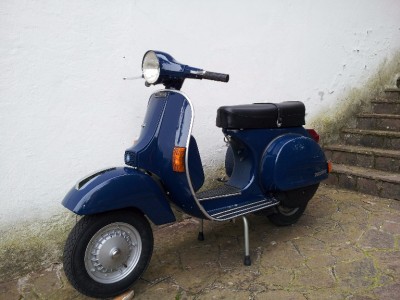 201309-vespa_RM44_18.jpg