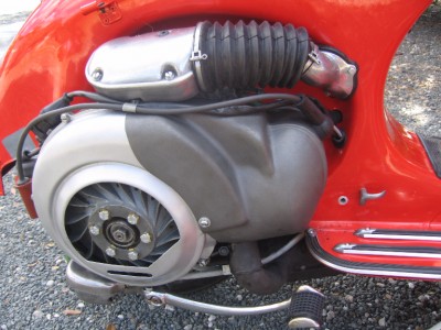 fine restauro vespa 180 ss 032.JPG