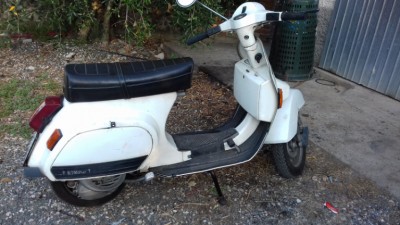 vespa pk 125 001.jpg