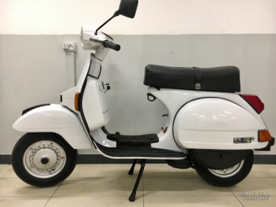 Vespa-Px-125-e-Arcobaleno-Elestart-1993-it989419809.jpg