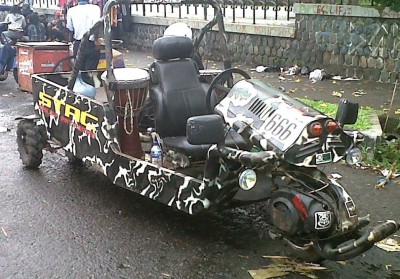 vespa-kaki-tiga.jpg